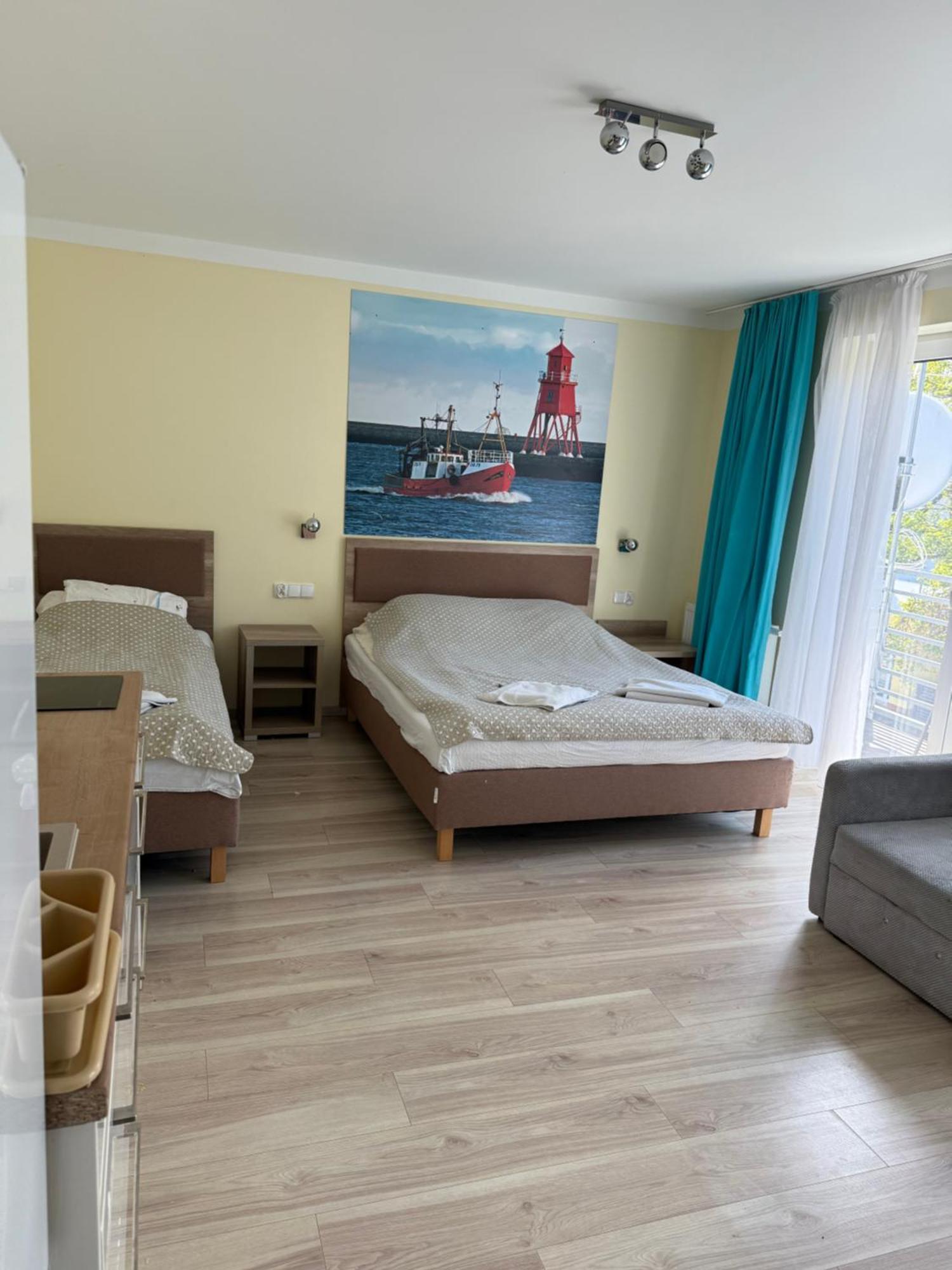 Pokoje Goscinne - Port Miedzywodzie Bagian luar foto