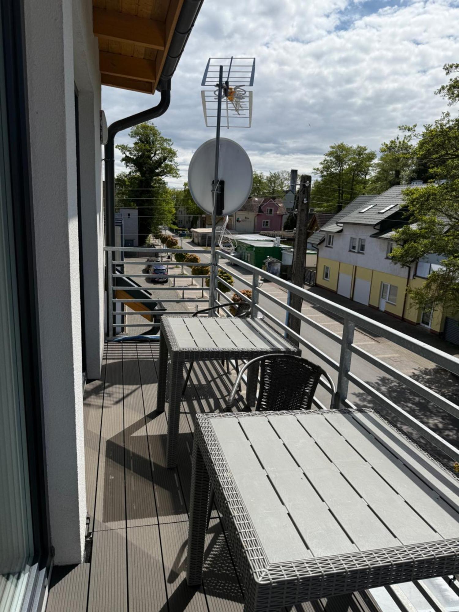 Pokoje Goscinne - Port Miedzywodzie Bagian luar foto